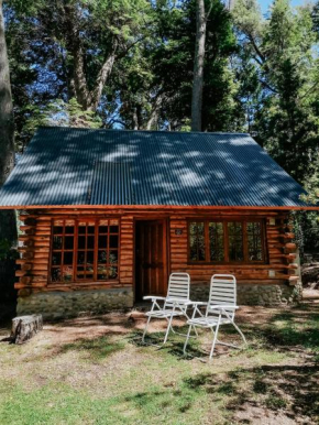 Cabaña en la costa del Lago Futalaufquen - Parque Nacional Los Alerces